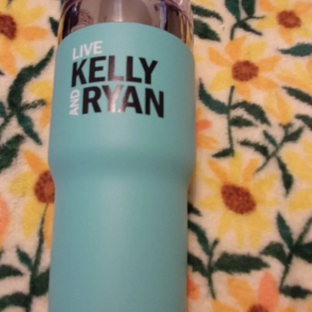 Live with Ryan & Kelly New Tumbler 27 oz